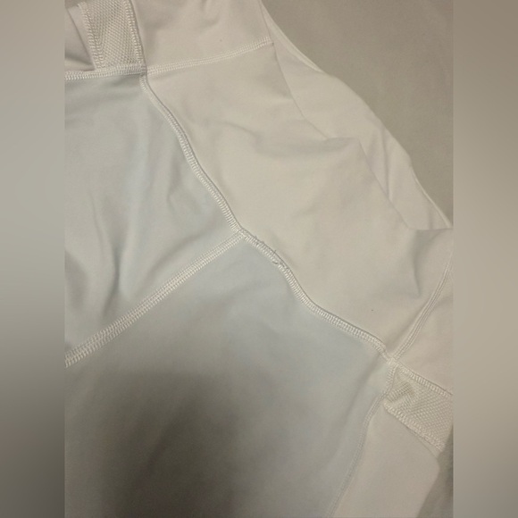 Lululemon Mesh In Motion Crop *23" Stained While Washing - Picture 5 of 13